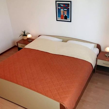Apartments Borovina Bol Luaran gambar