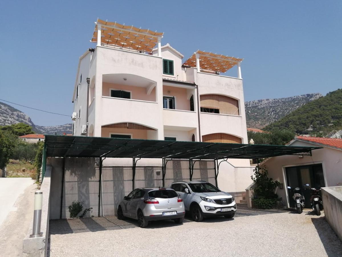Apartments Borovina Bol Luaran gambar