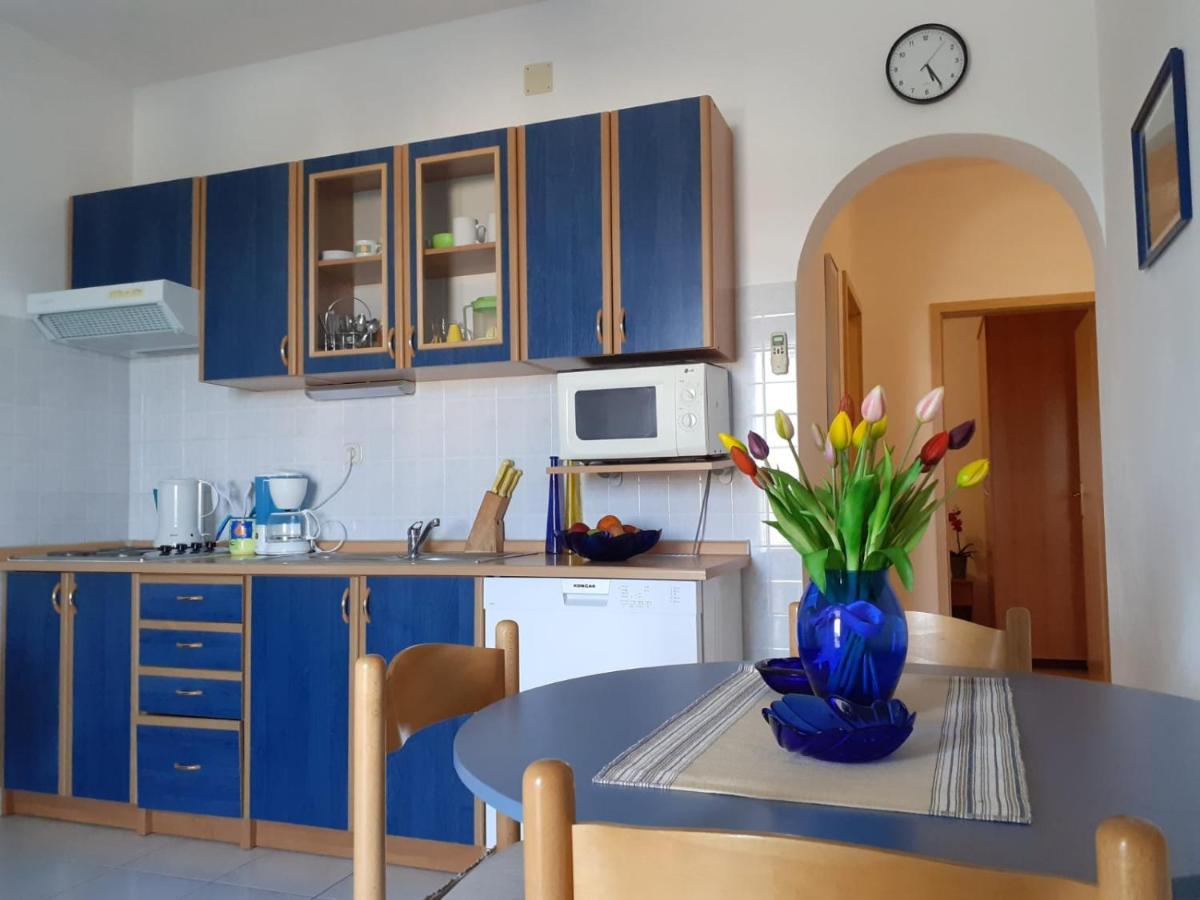 Apartments Borovina Bol Luaran gambar