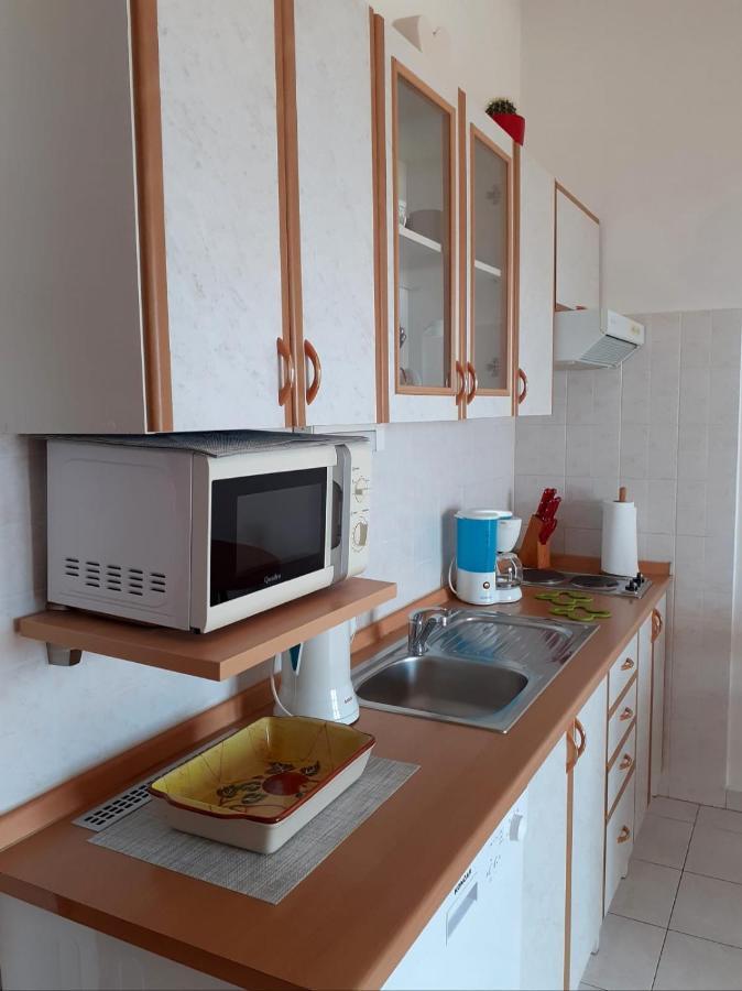 Apartments Borovina Bol Luaran gambar