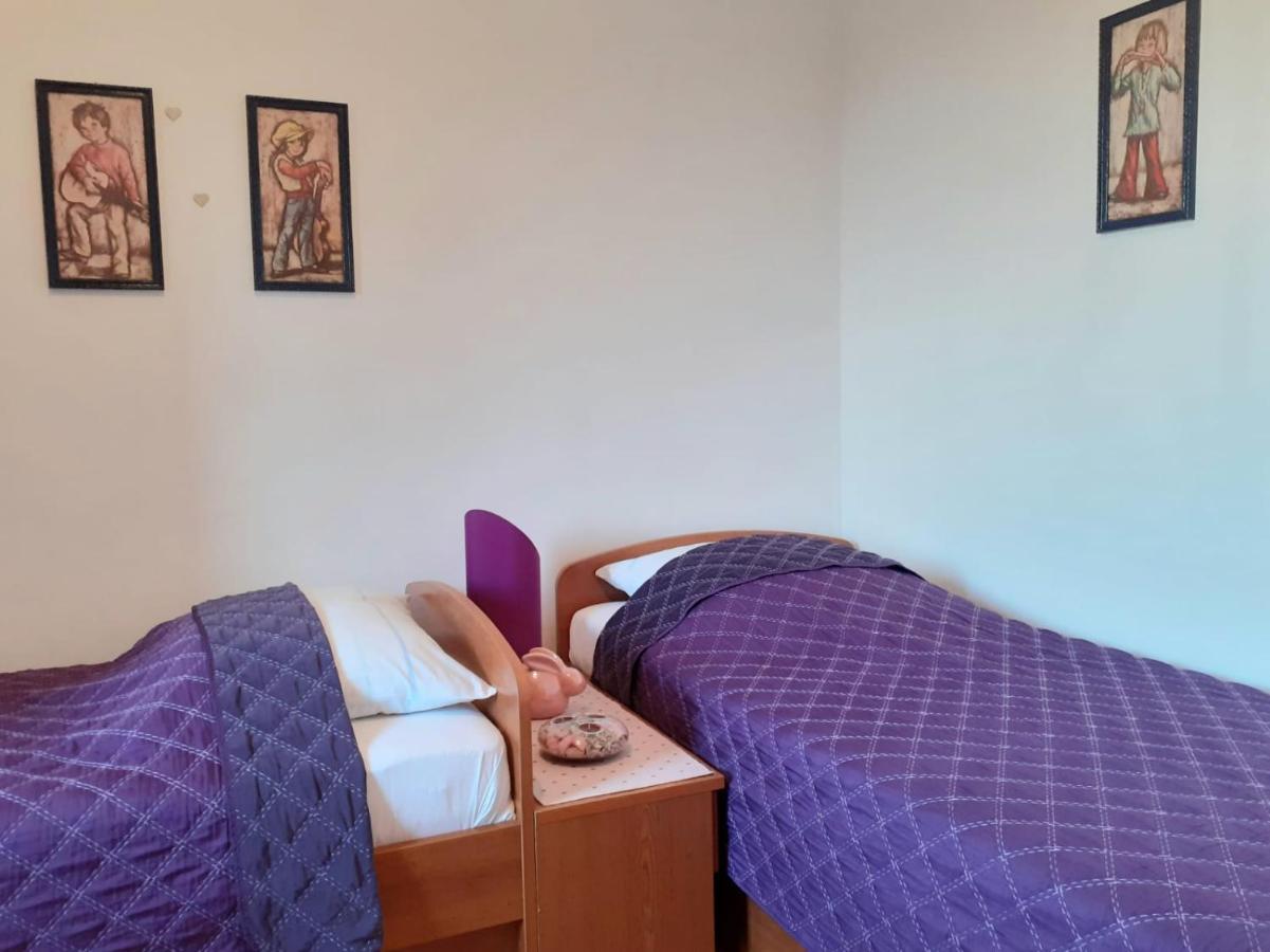 Apartments Borovina Bol Luaran gambar