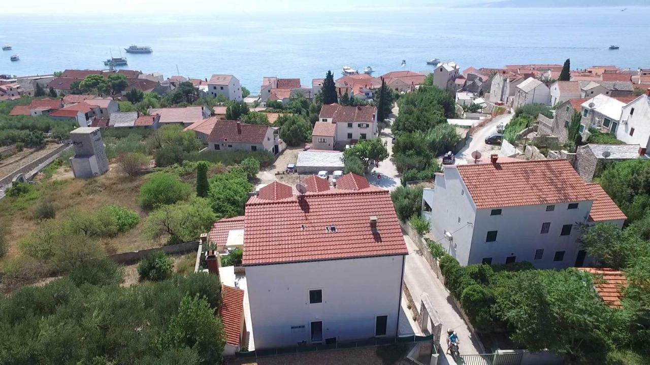 Apartments Borovina Bol Luaran gambar